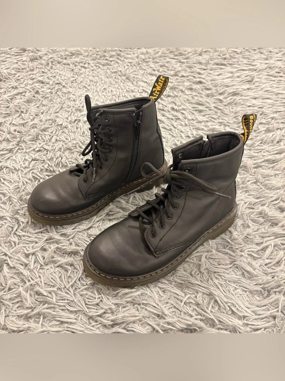 Dr. Martens Kids Airwair 1460 J Black Leather Lace Up Boots Size 3 Zip Gorpcore